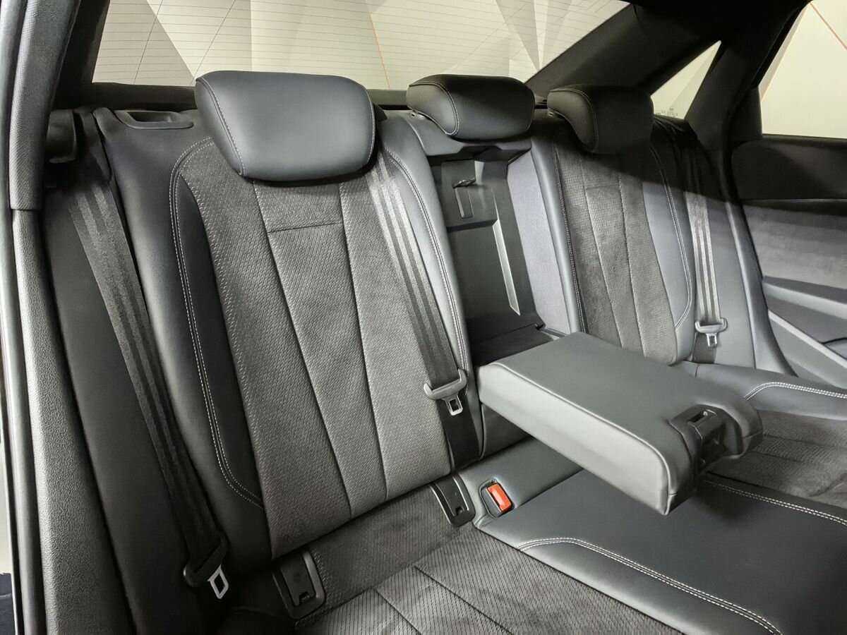 Audi A4, 2016 Фото №13