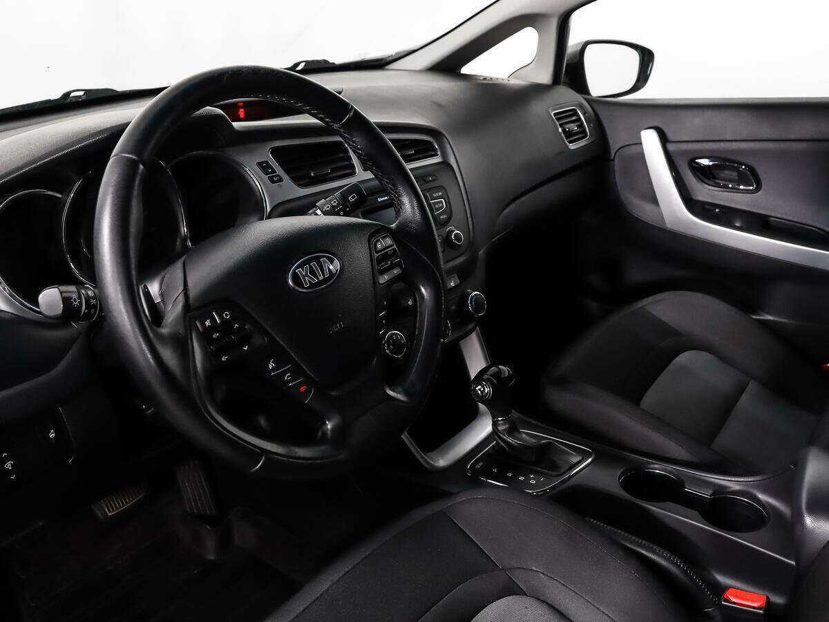 Kia Ceed, 2015 Фото №9