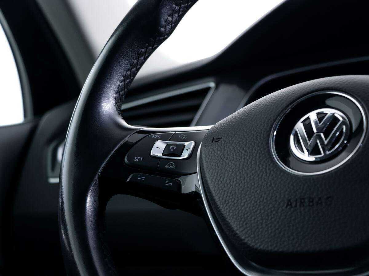Volkswagen Tiguan, 2018 Фото №19