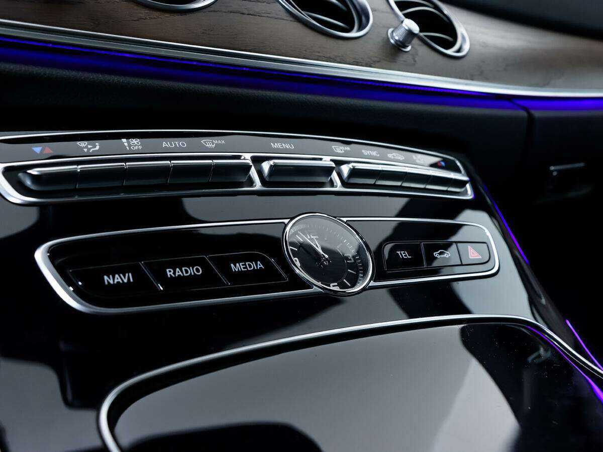 Mercedes-Benz E-Класс 200, 2017 Фото №17