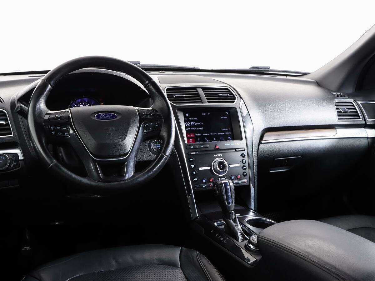 Ford Explorer, 2018 Фото №8