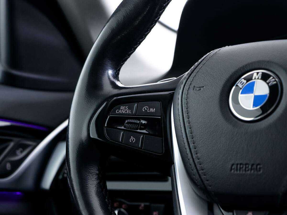 BMW 5 серии 520d, 2019 Фото №16