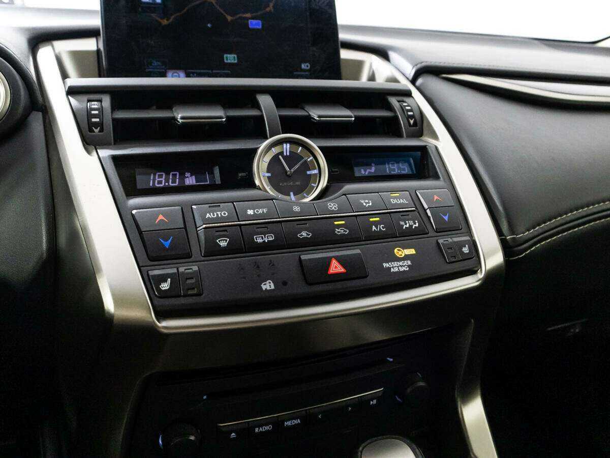 Lexus NX 200, 2015 Фото №17