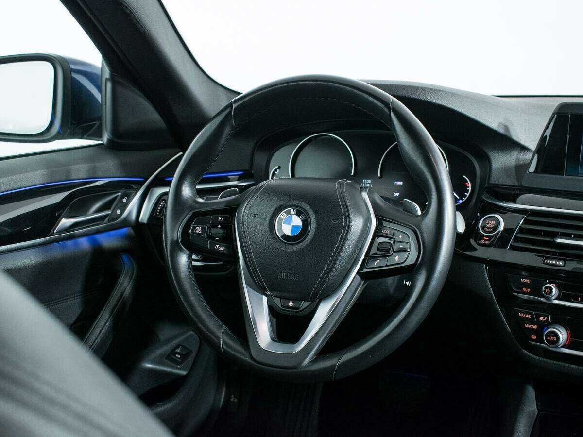 BMW 5 серии 520i, 2018 Фото №14