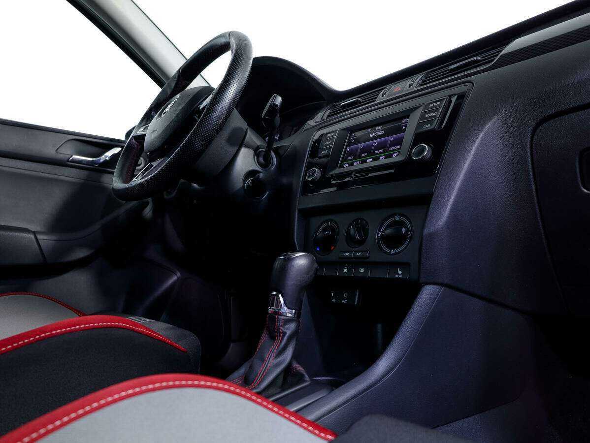 Skoda Rapid, 2015 Фото №20