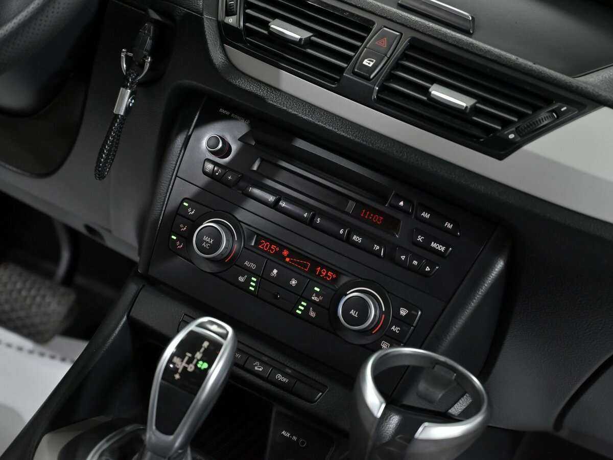 BMW X1 20i, 2012 Фото №10