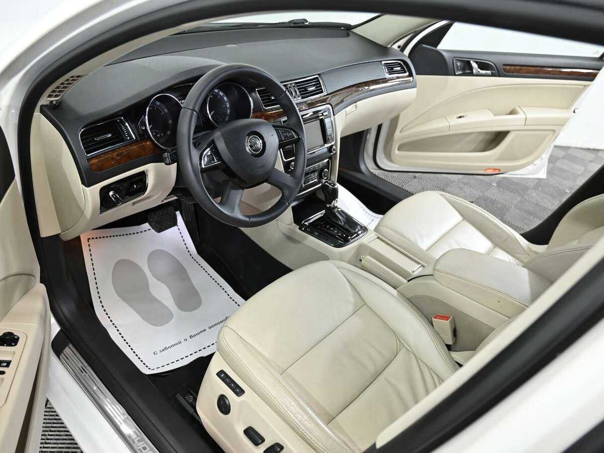 Skoda Superb DSG, 2013 Фото №10