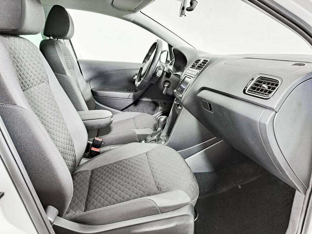 Volkswagen Polo, 2018 Фото №7