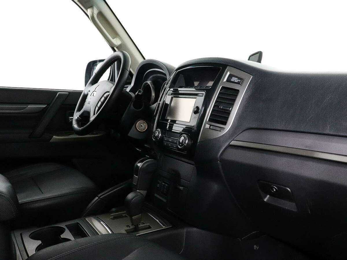 Mitsubishi Pajero, 2017 - 89 071 км. | Фото №6