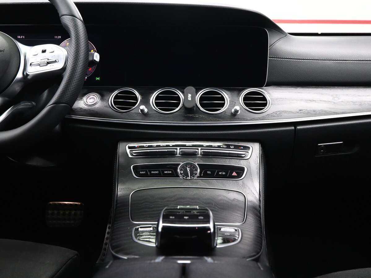 Mercedes-Benz E-Класс 200, 2018 Фото №16