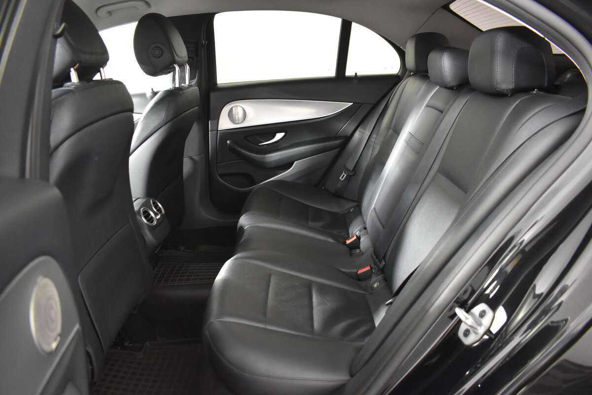 Mercedes-Benz E-Класс 200, 2018 Фото №25