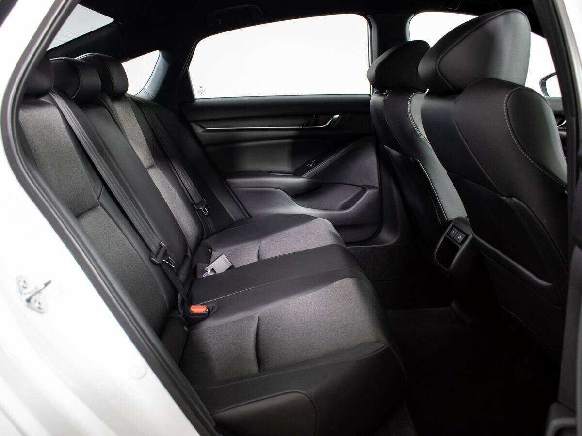 Honda Accord, 2022 Фото №8