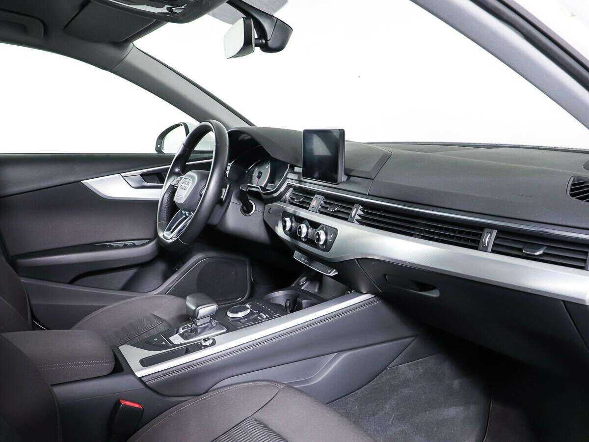Audi A4, 2015 Фото №9
