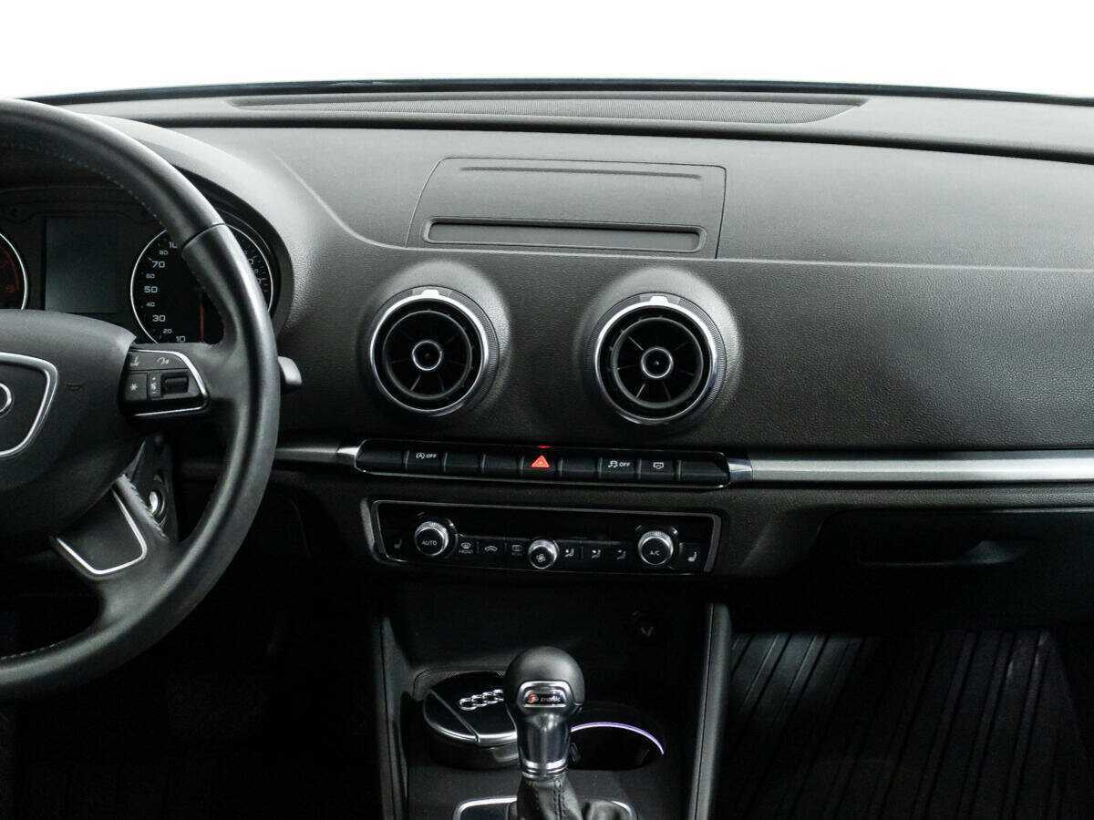 Audi A3 Sportback, 2013 Фото №13