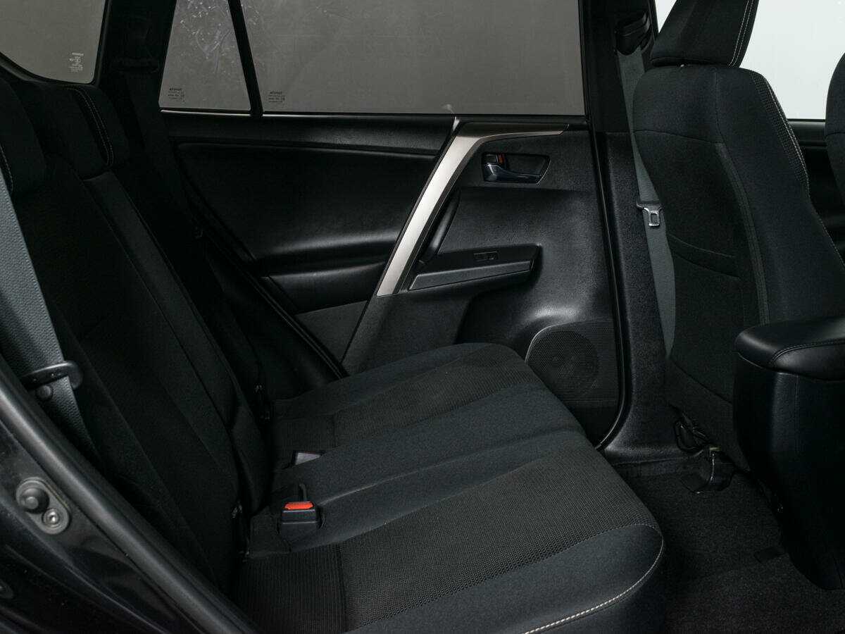 Toyota RAV4, 2018 Фото №12