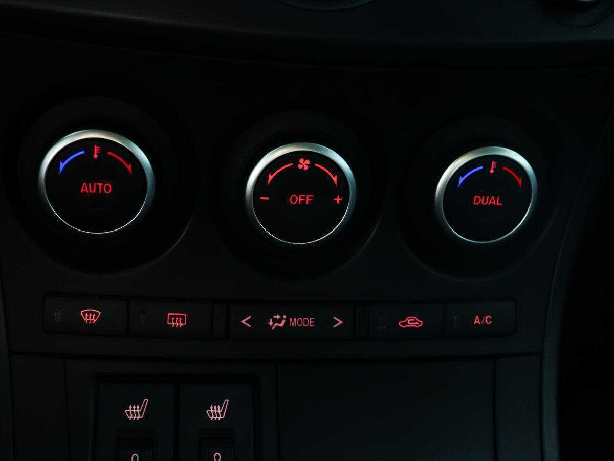 Mazda 3, 2013 Фото №15