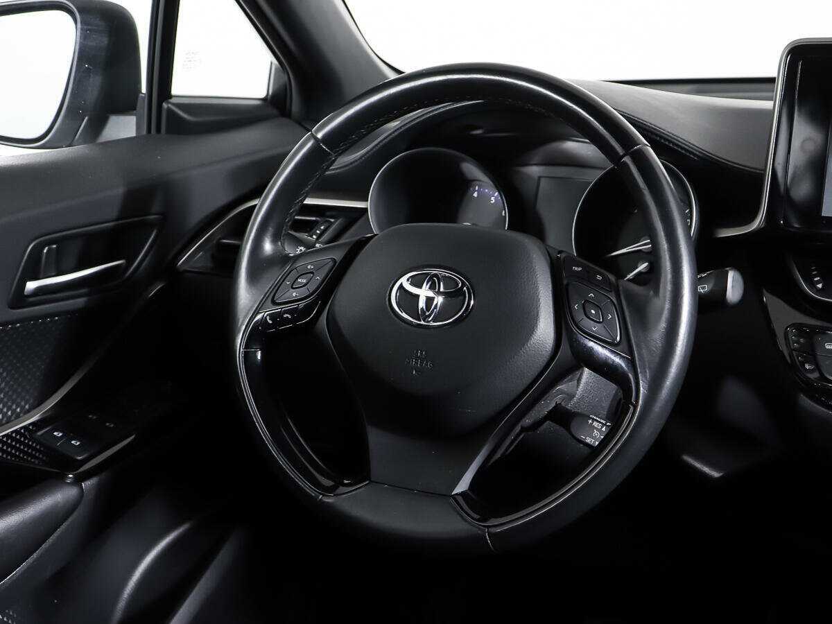 Toyota C-HR, 2018 Фото №15
