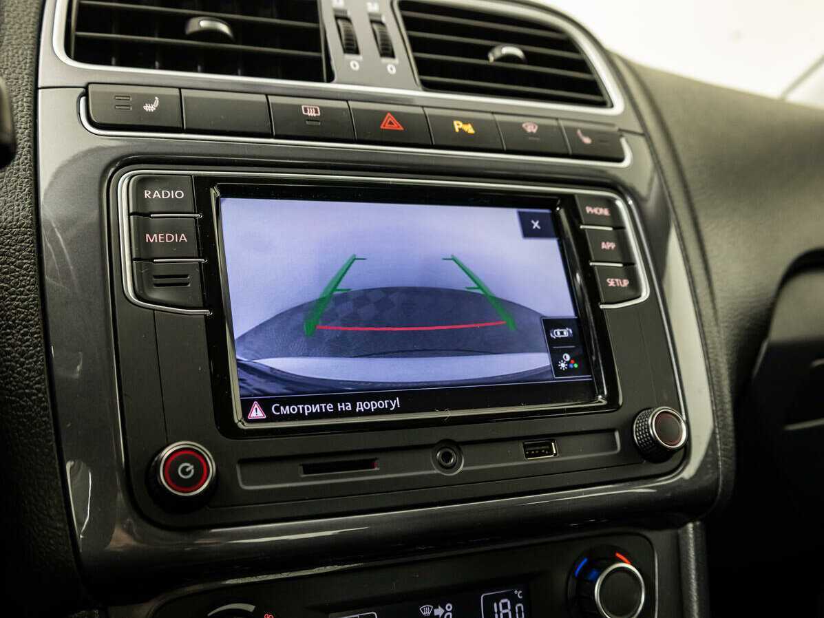 Volkswagen Polo, 2018 Фото №14