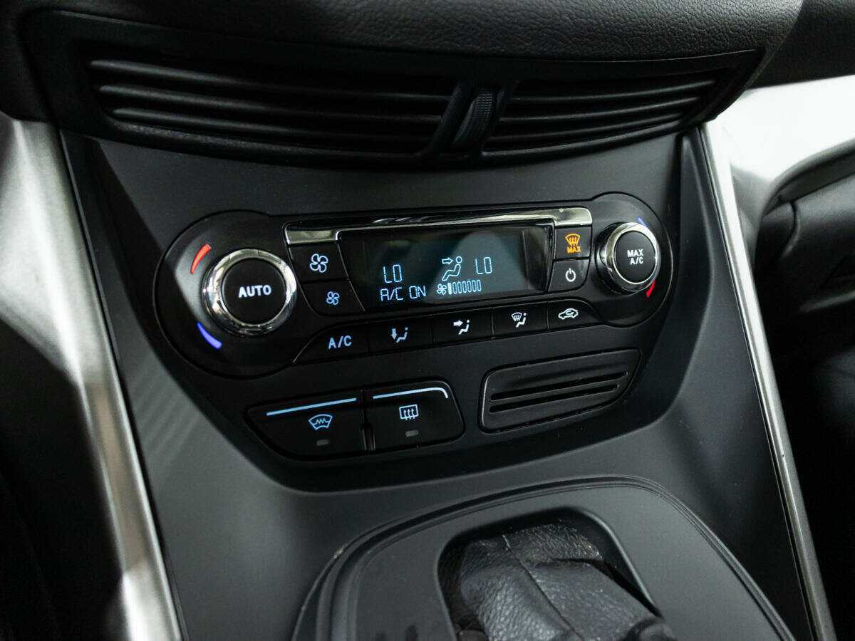 Ford Kuga, 2016 Фото №16