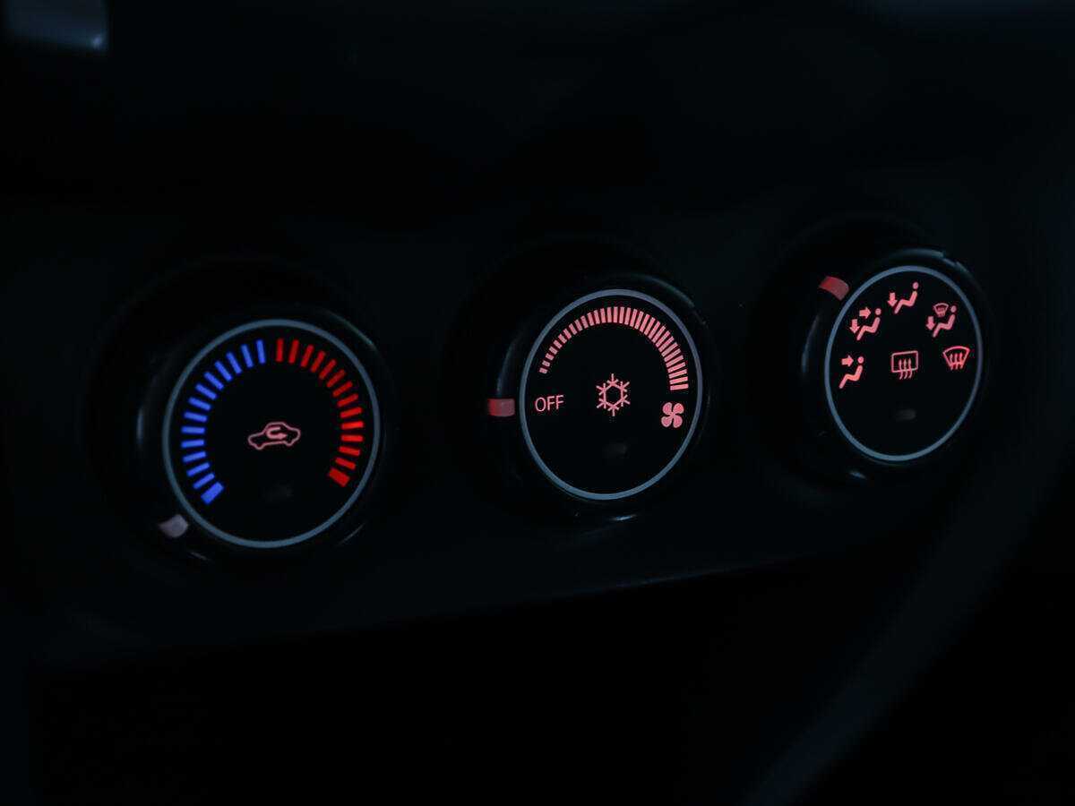 Mitsubishi ASX, 2012 Фото №16