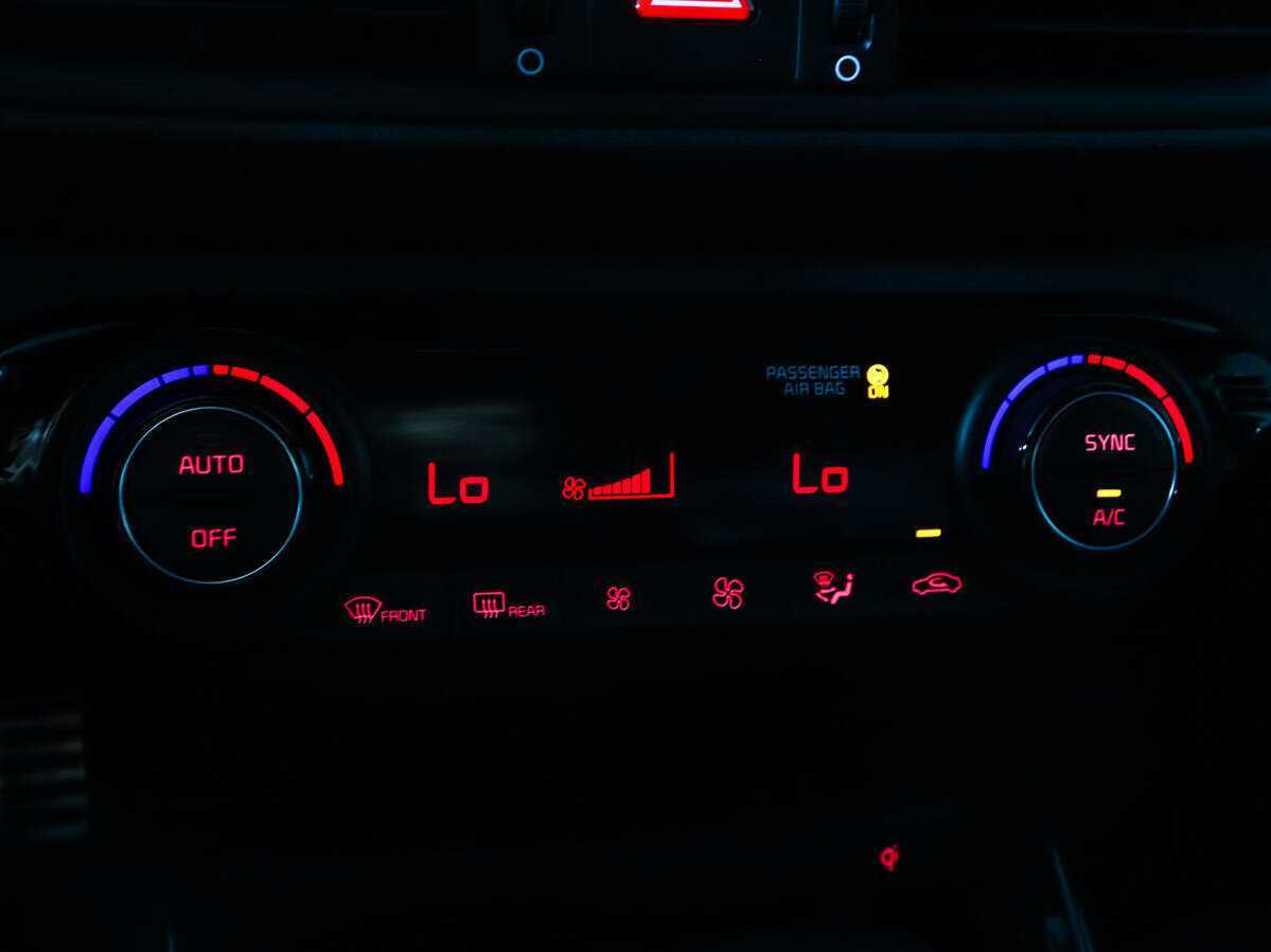 Kia Cerato, 2021 Фото №16