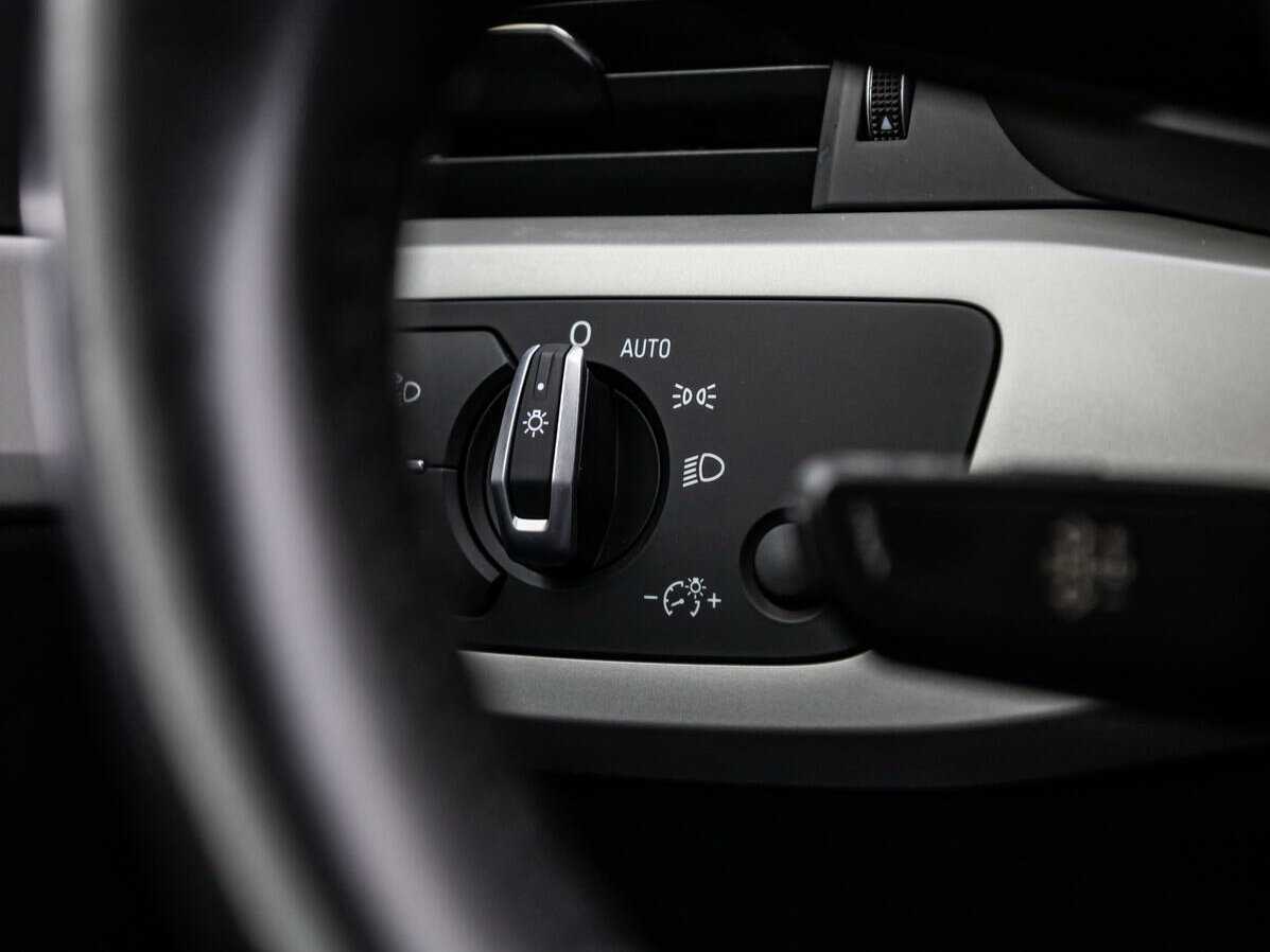 Audi A4 Long 35 TFSI, 2020 Фото №15