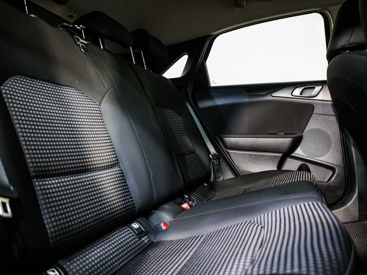 Kia Ceed, 2018 Фото №12