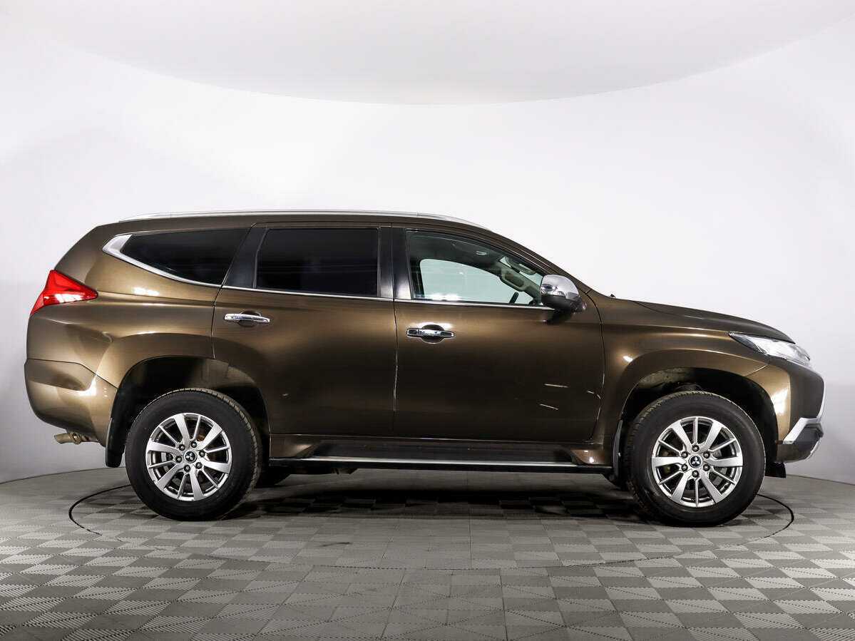 Mitsubishi Pajero Sport, 2017 - 90 735 км. | Фото №4