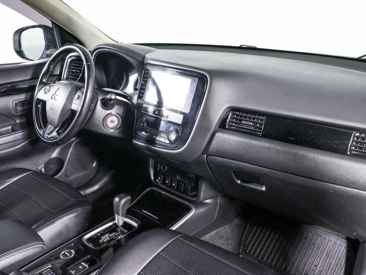 Mitsubishi Outlander, 2019 - 116 000 км. | Фото №7