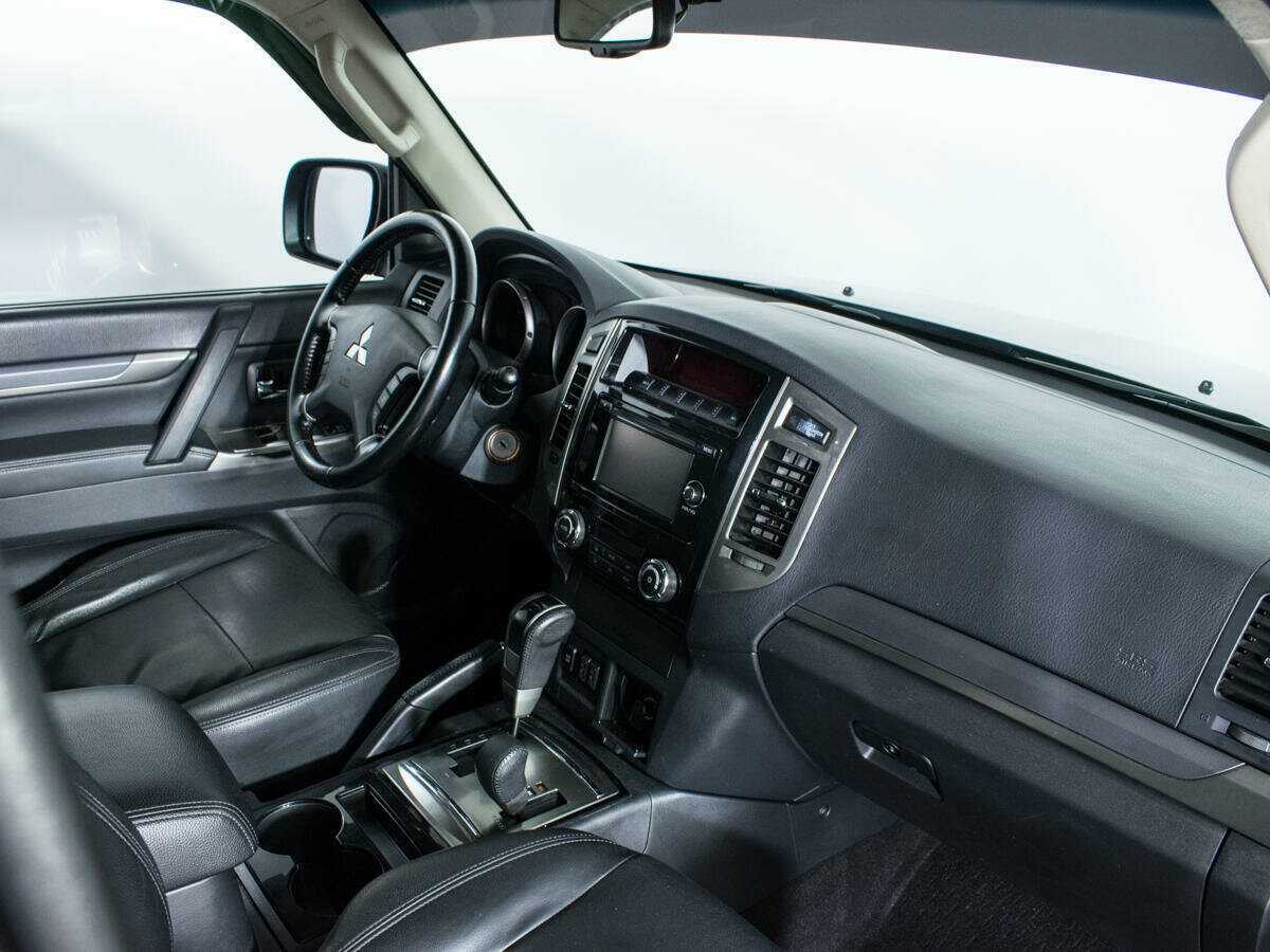 Mitsubishi Pajero, 2014 - 118 756 км. | Фото №6