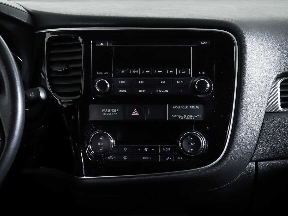 Mitsubishi Outlander, 2018 Фото №12