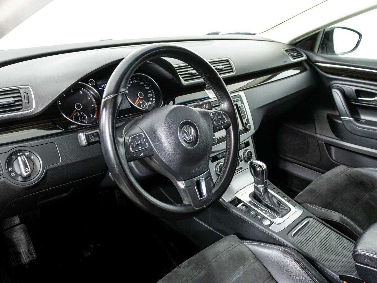 Volkswagen Passat CC, 2013 Фото №11