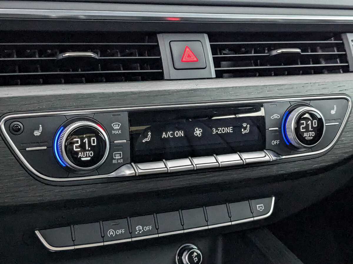 Audi A4, 2018 Фото №17