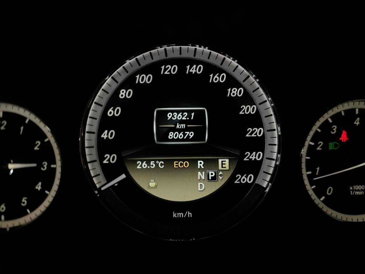 Mercedes-Benz E-Класс 200 7G-Tronic, 2012 Фото №17