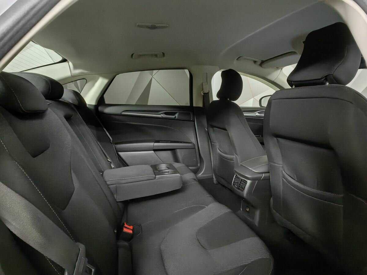 Ford Mondeo, 2017 Фото №12