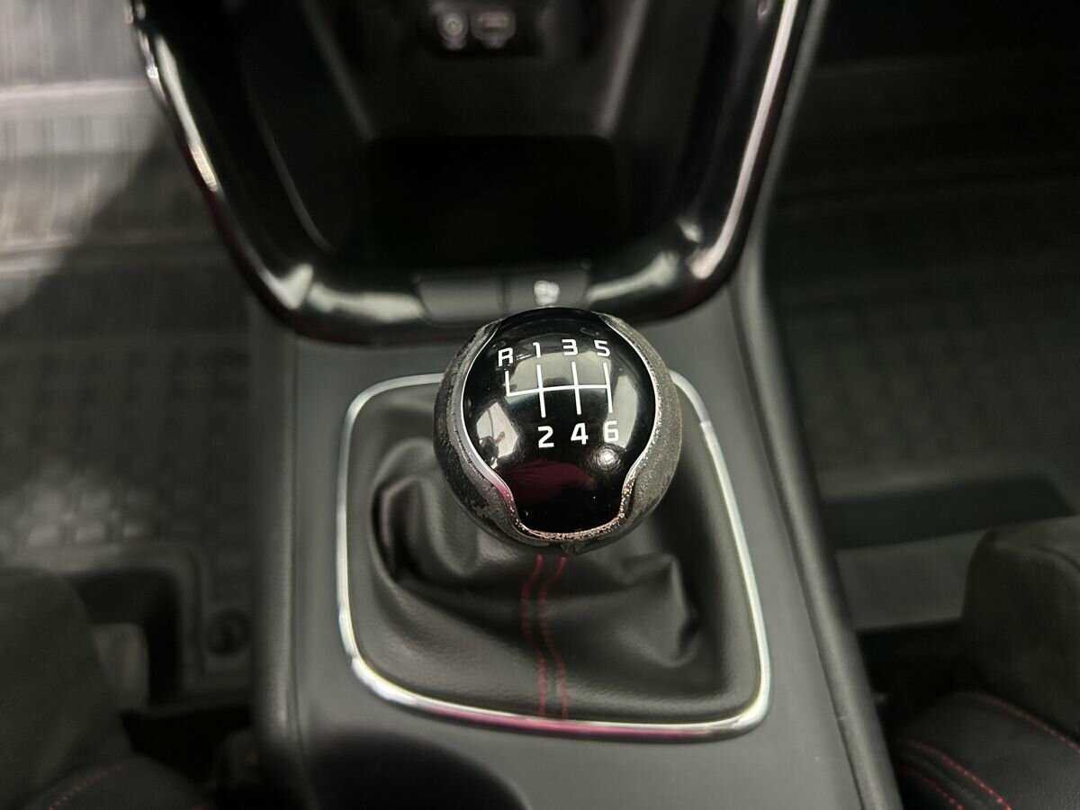 Kia Ceed GT, 2017 Фото №13