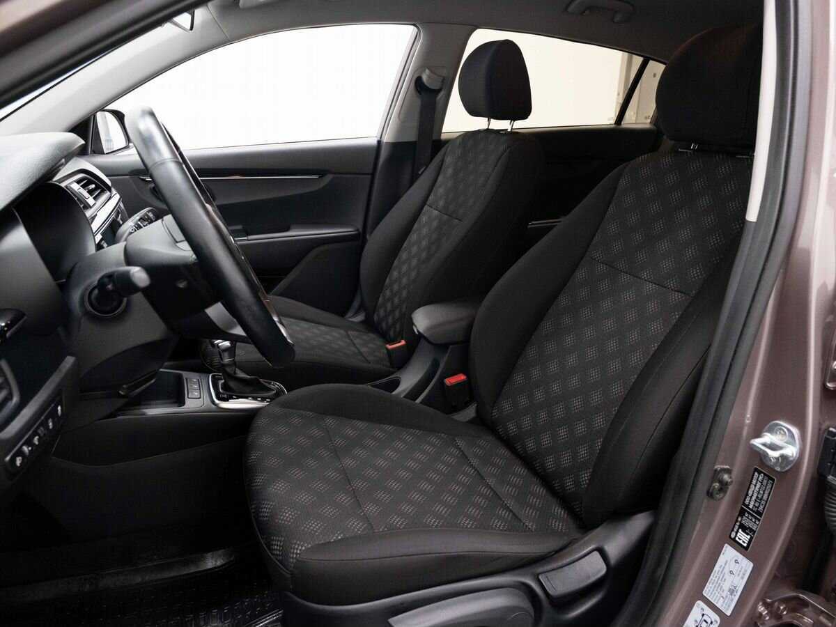 Kia Rio X-Line, 2018 Фото №8