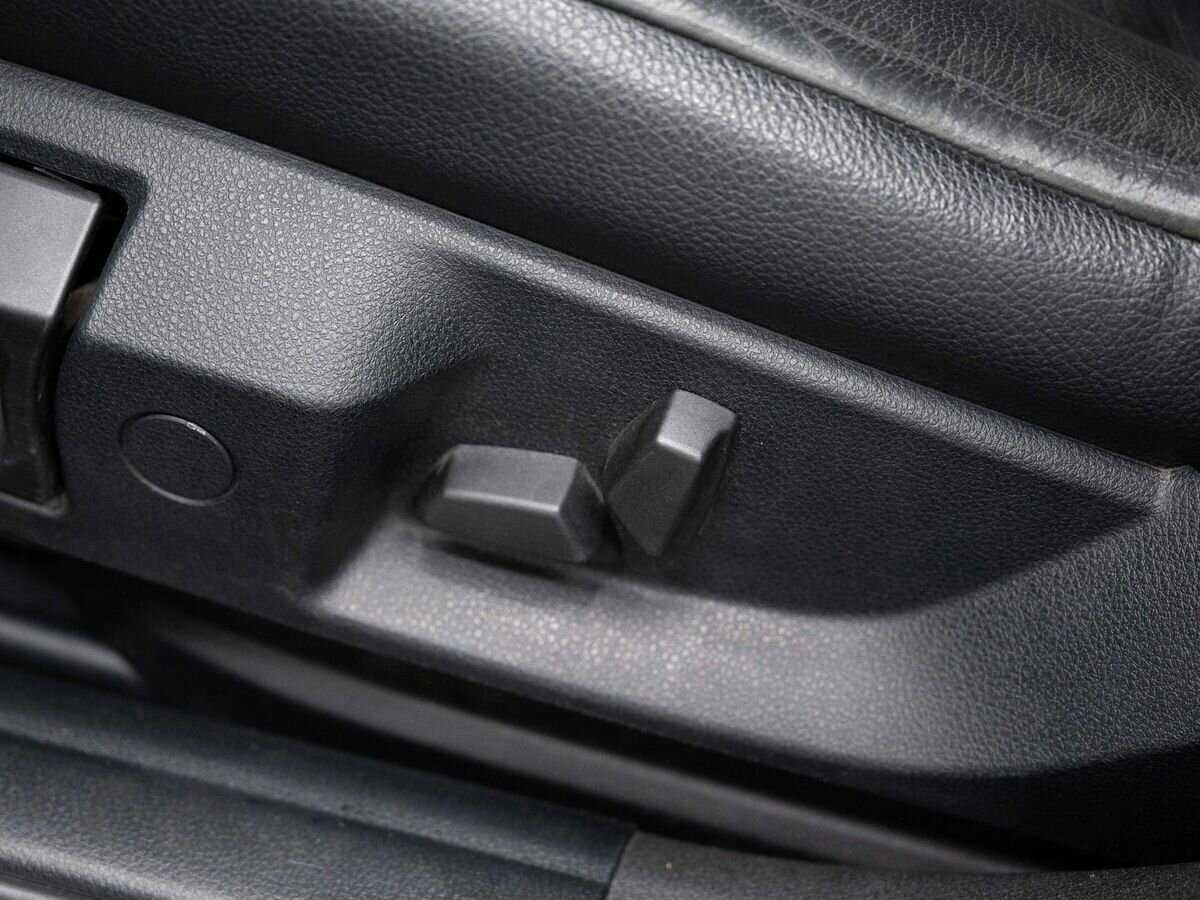 BMW 5 серии 528i xDrive, 2012 Фото №24