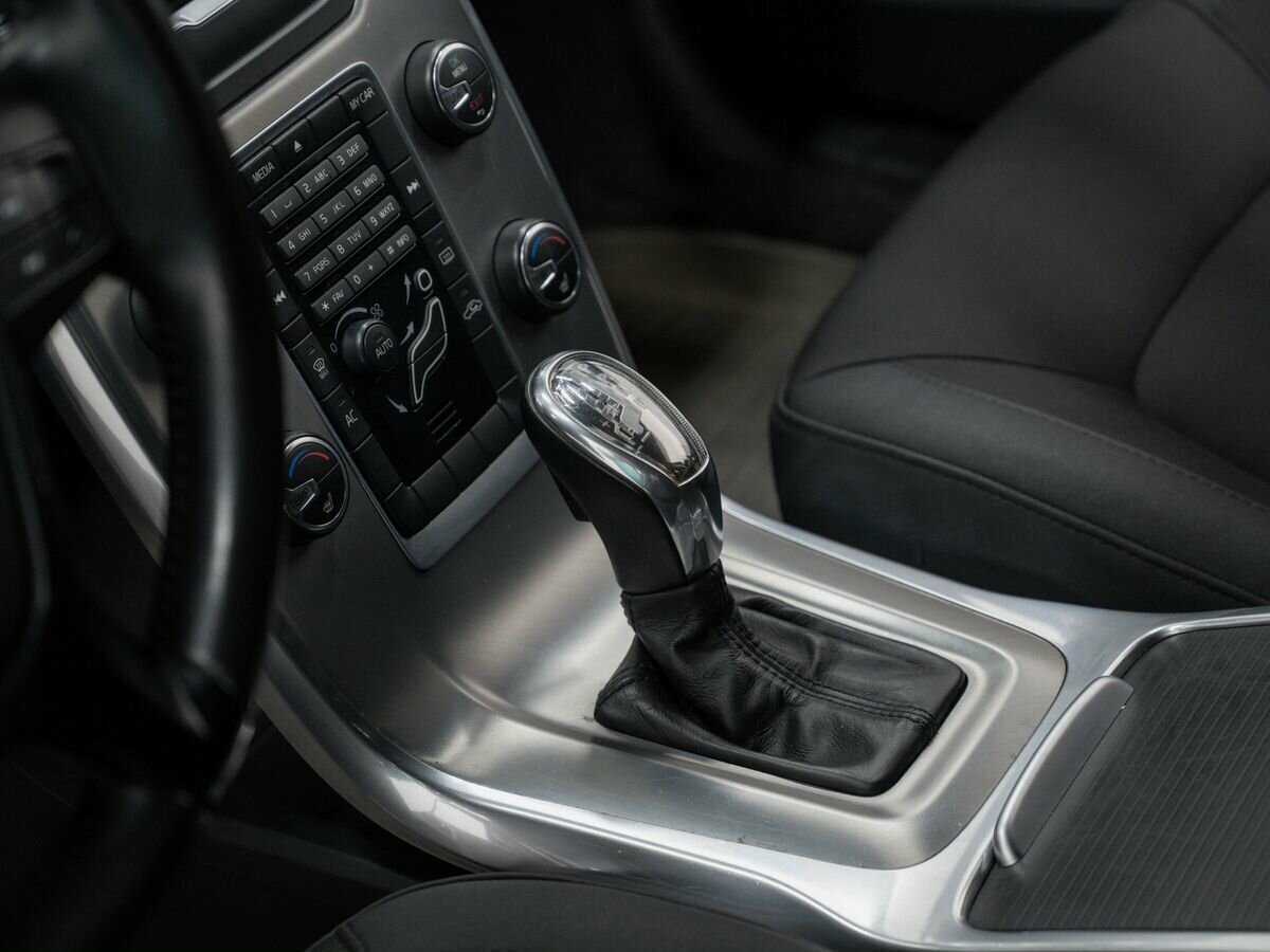 Volvo S80, 2012 Фото №16