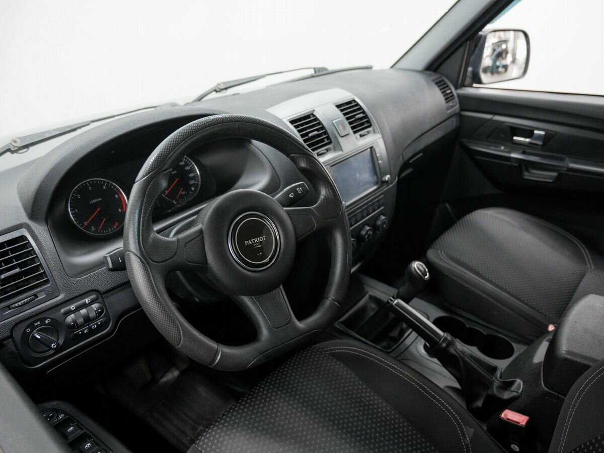 УАЗ Patriot, 2015 Фото №14