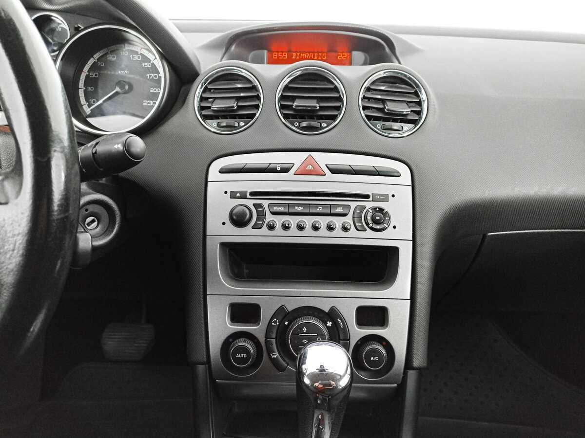 Peugeot 408, 2012 Фото №12