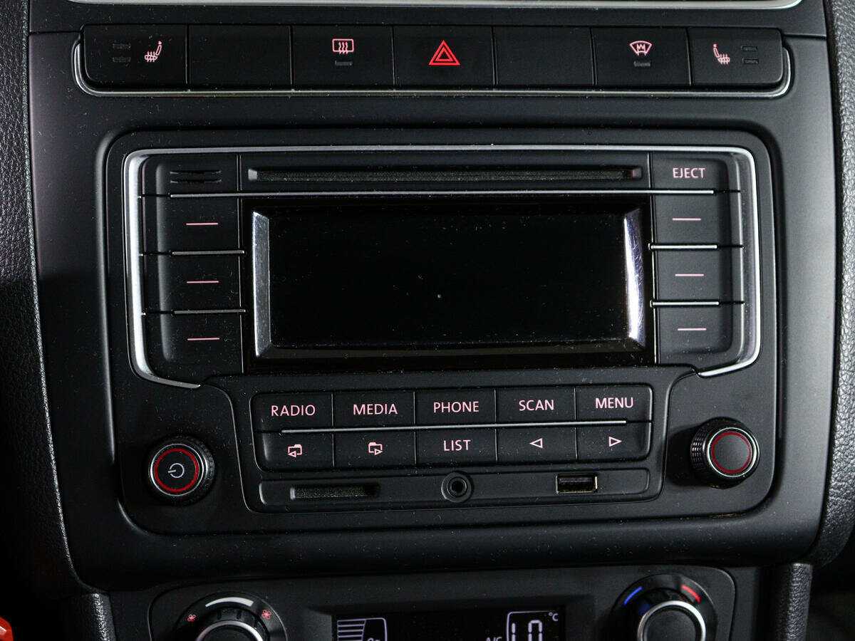 Volkswagen Polo, 2014 Фото №16