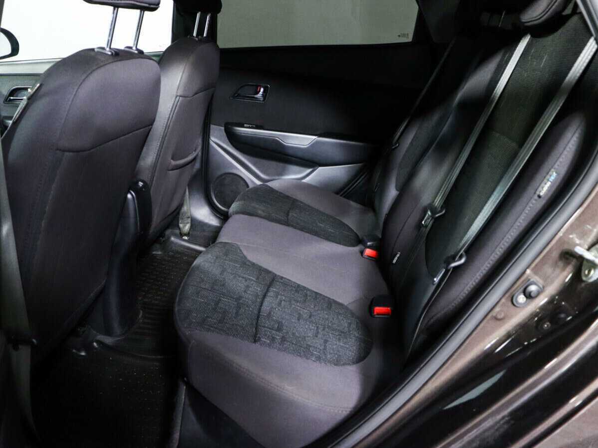 Kia Rio 6-speed, 2014 - 81 623 км. | Фото №8