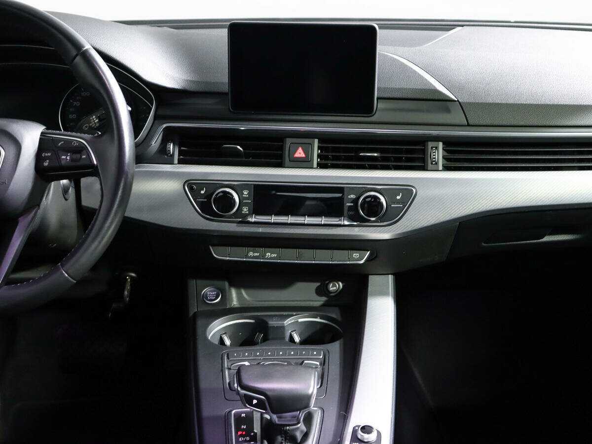 Audi A4, 2018 Фото №11