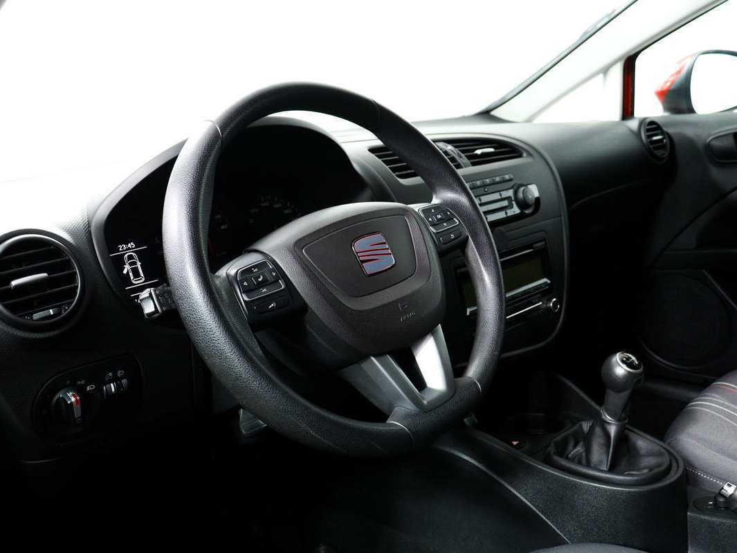 SEAT Leon, 2012 Фото №13