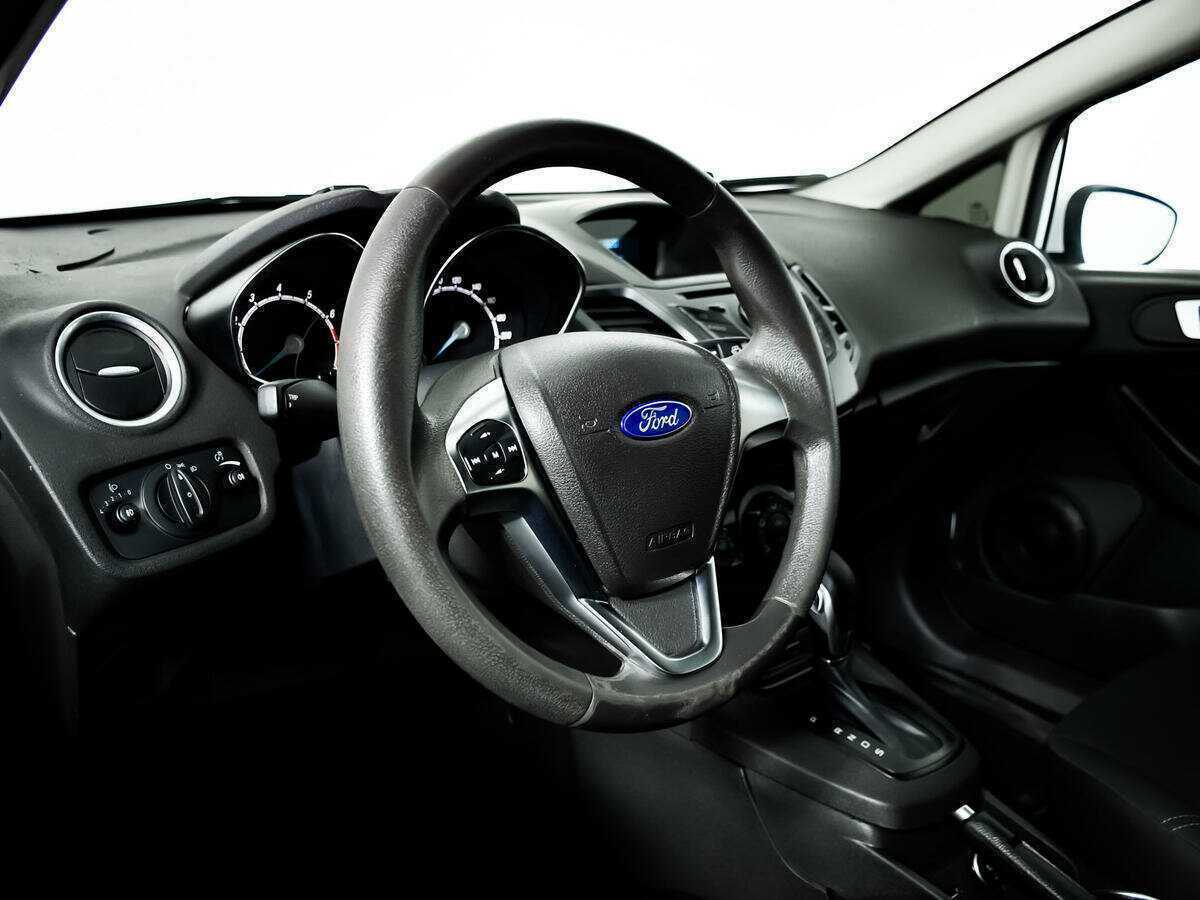 Ford Fiesta, 2016 Фото №13