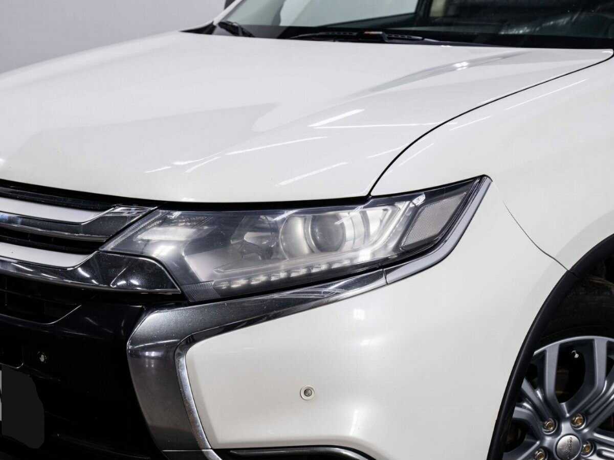 Mitsubishi Outlander, 2018 - 165 115 км. | Фото №7