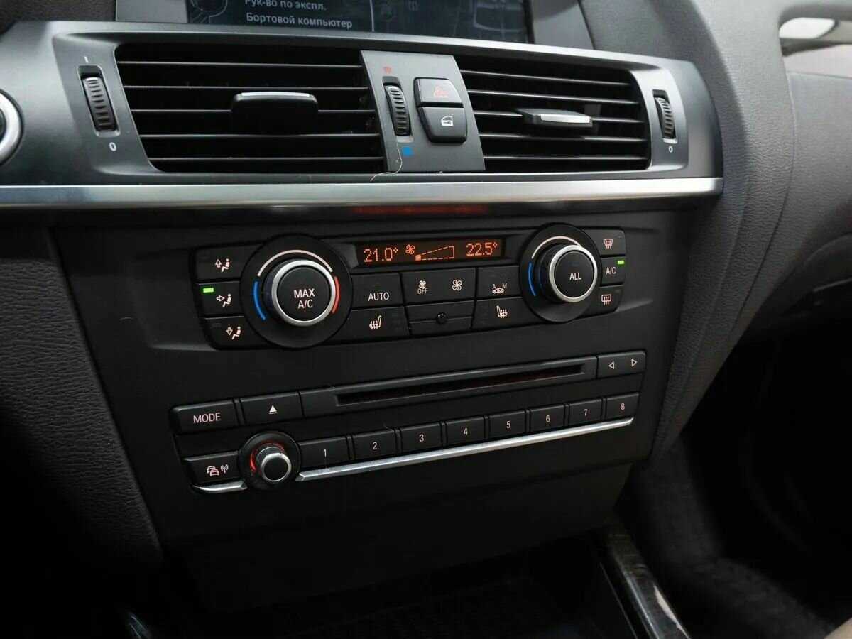 BMW X3 28i xDrive, 2014 Фото №24