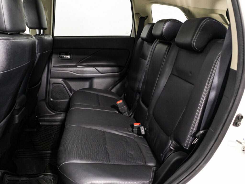 Mitsubishi Outlander, 2018 Фото №10