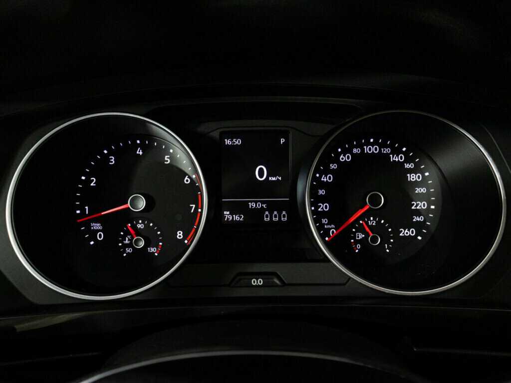 Volkswagen Tiguan, 2018 Фото №12